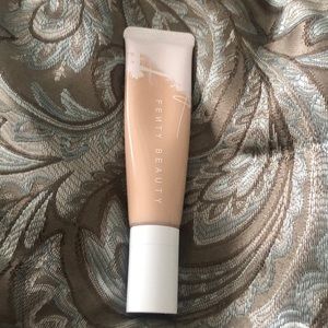 Fenty Beauty pro filt’r in 200